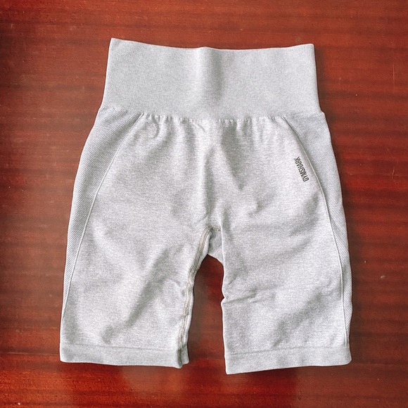 Gymshark Pants - Gymshark Flex Biker Shorts Grey/Black S
